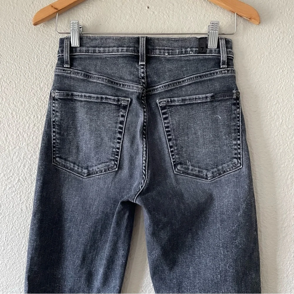 7 For All Mankind High Waist Cropped Straight Jeans Womens 26 Faded Black Ripped - Picture 10 of 15